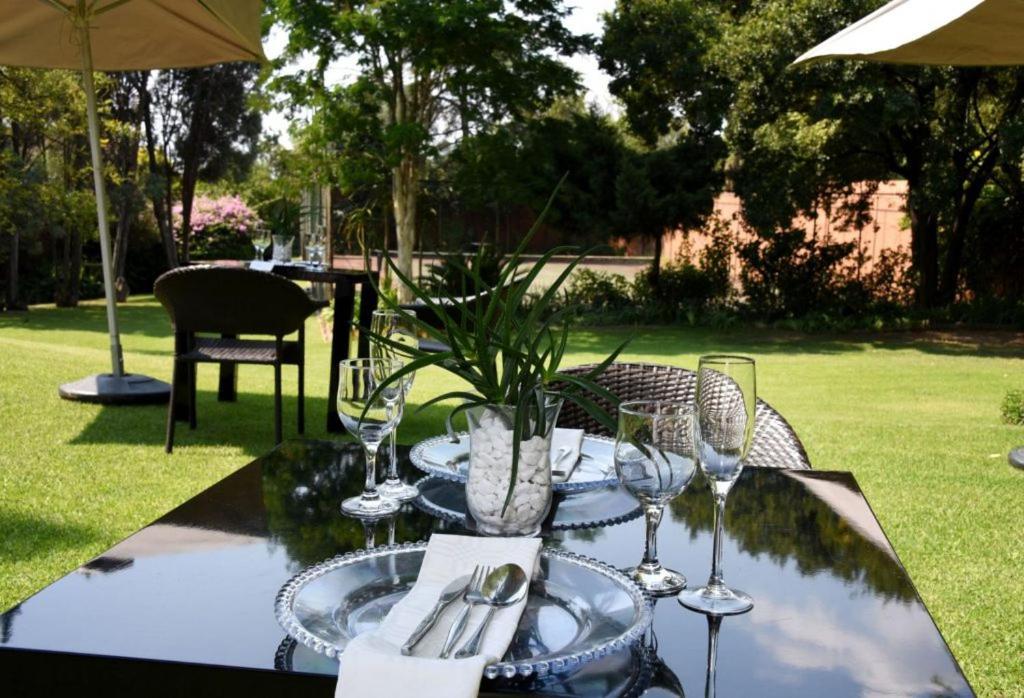 Lourie Lodge Sandton Εξωτερικό φωτογραφία